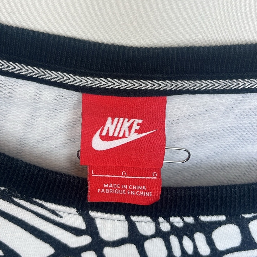 Nike Rally Large Oversized Pullover Sweater - Picture 3 of 6
